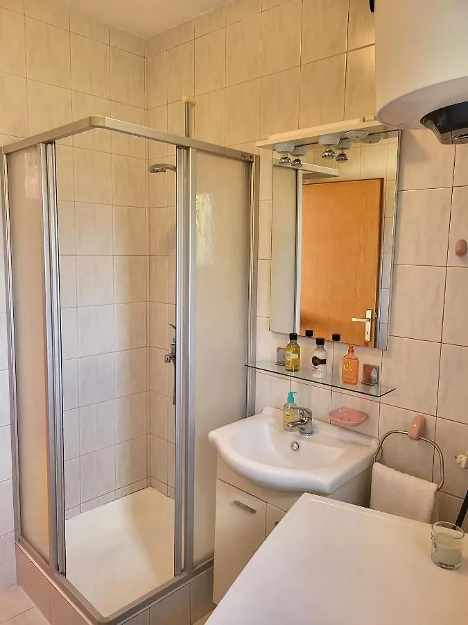 Apartments With Wifi Novi Vinodolski - 5483 Croatia